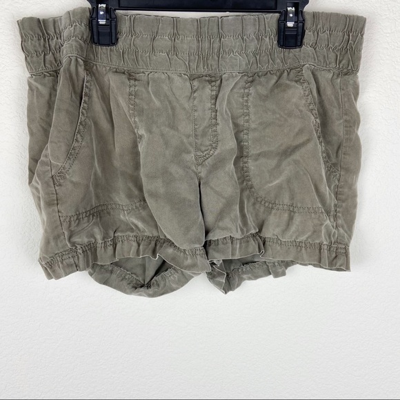 Athleta Pants - Athleta Benicia Shorts Tencel Falcon Green size 8